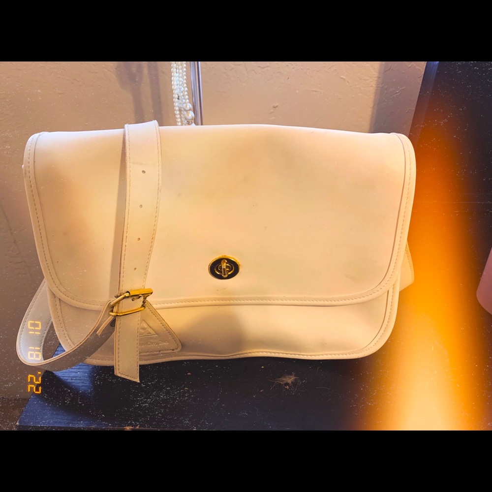 White Leather Pocketbook With Long Shoulder Strap